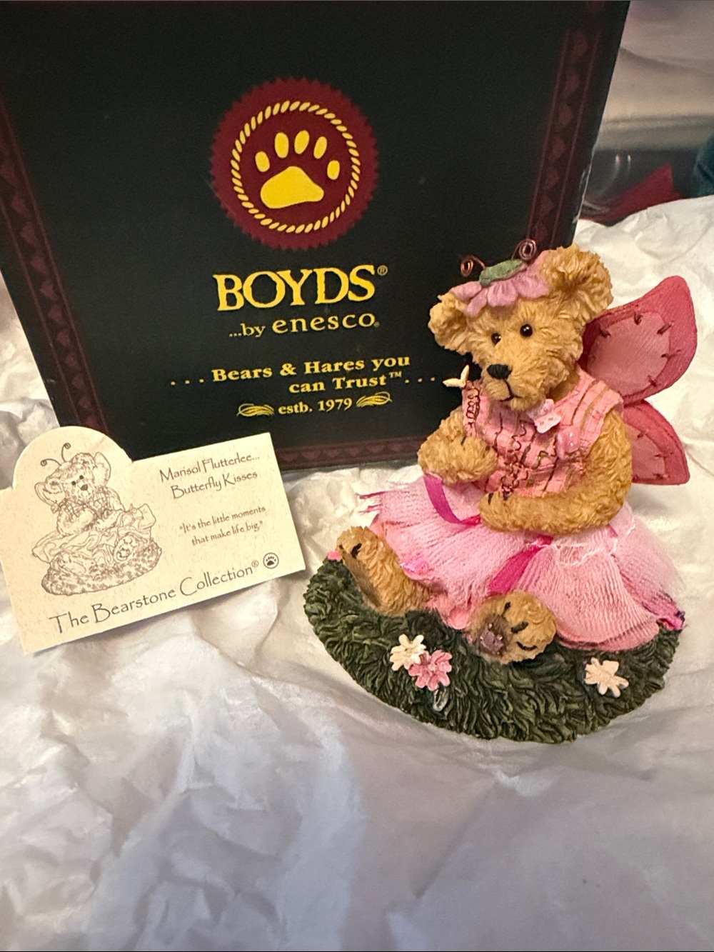 2008 Boyds Bears Pink Butterfly Kisses Bear Figurine. Dressed in pink. Beautiful